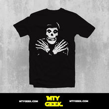Load image into Gallery viewer, Playera Misfits - Mod. Face
